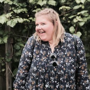 Meet your Posher, Julia